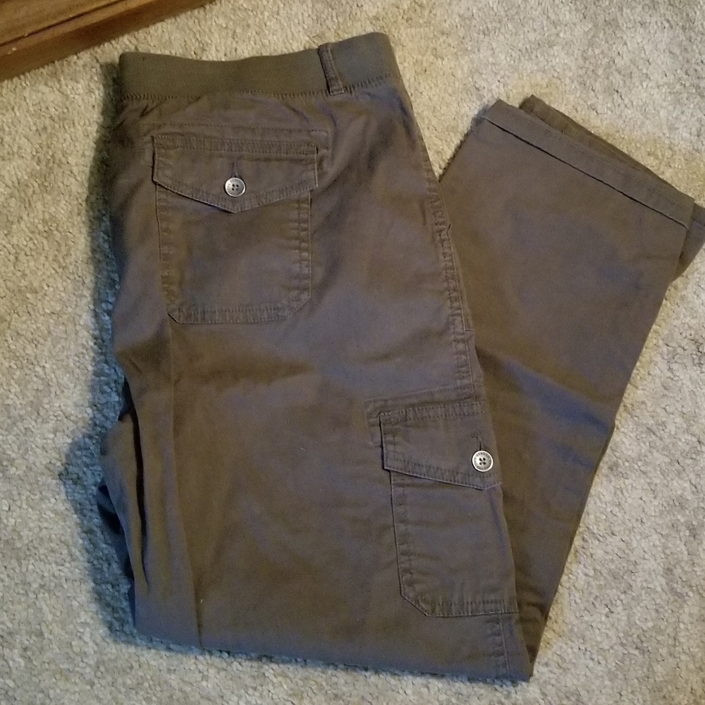 Sonoma size (12) Dark Olive or Safari Green Cargo Pants